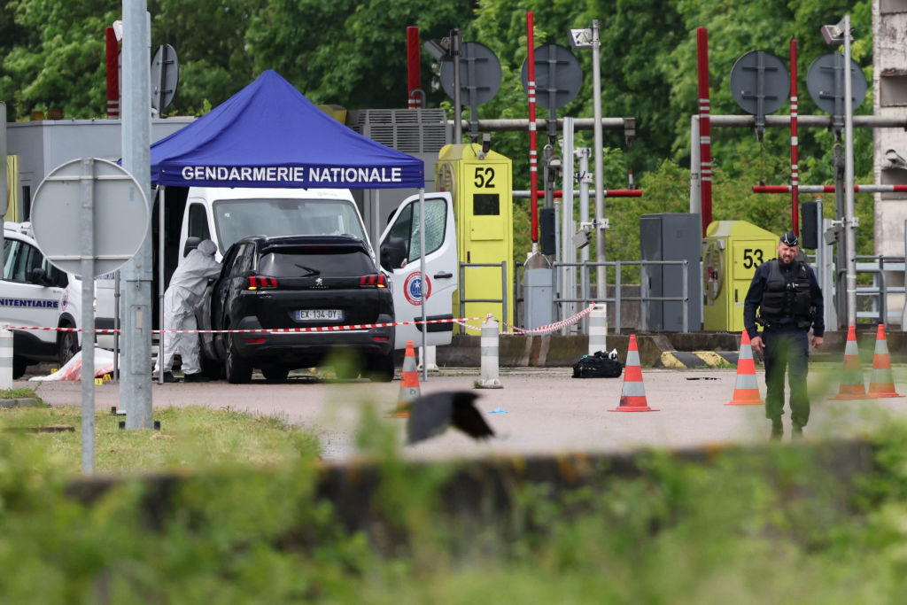 French Prison Guards Killed in Ambush, Convict Mohamed Amra Escapes
