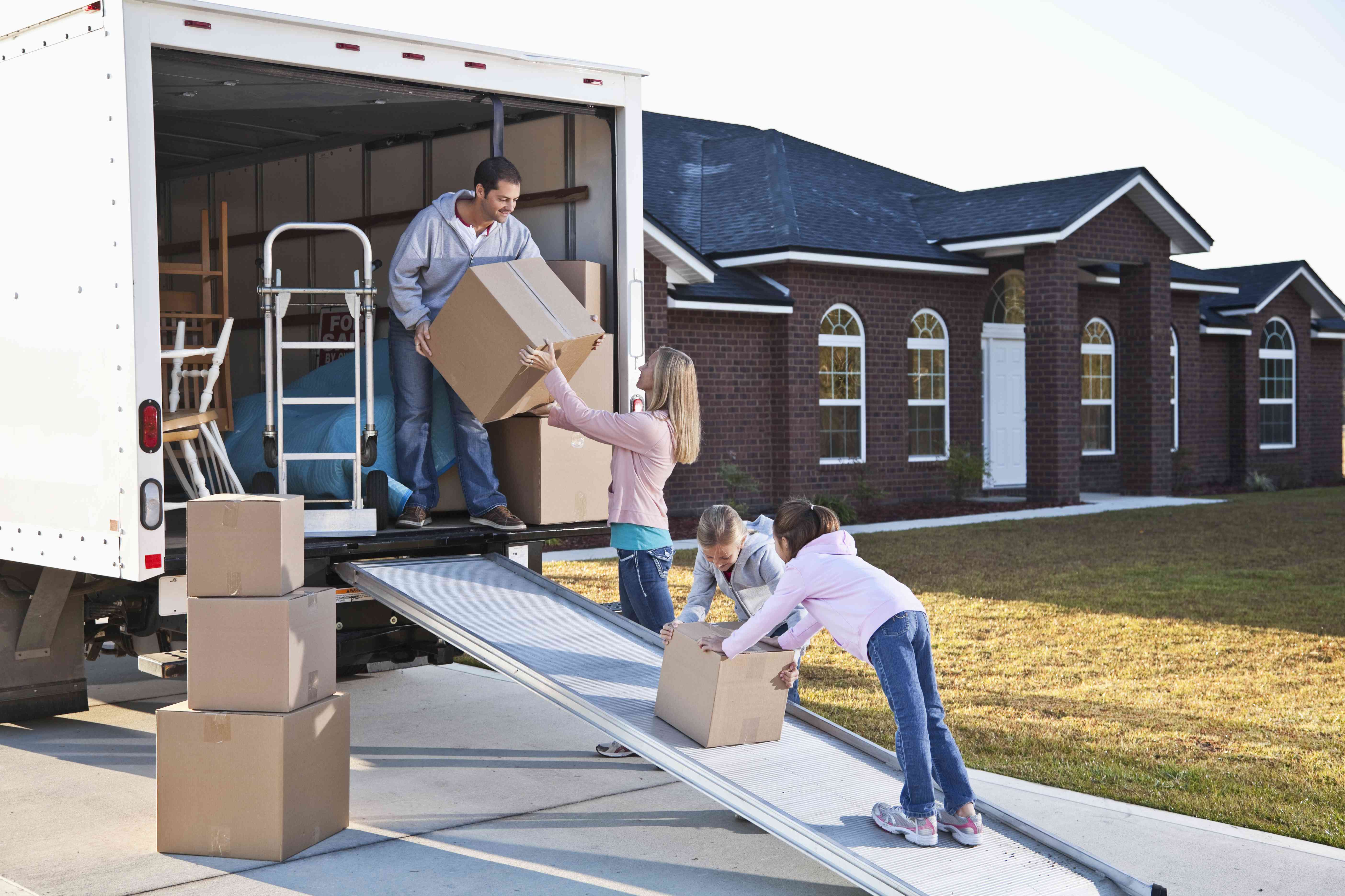 Americans Still Moving Out of Bigger Cities at Higher Rate Than Pre-Pandemic