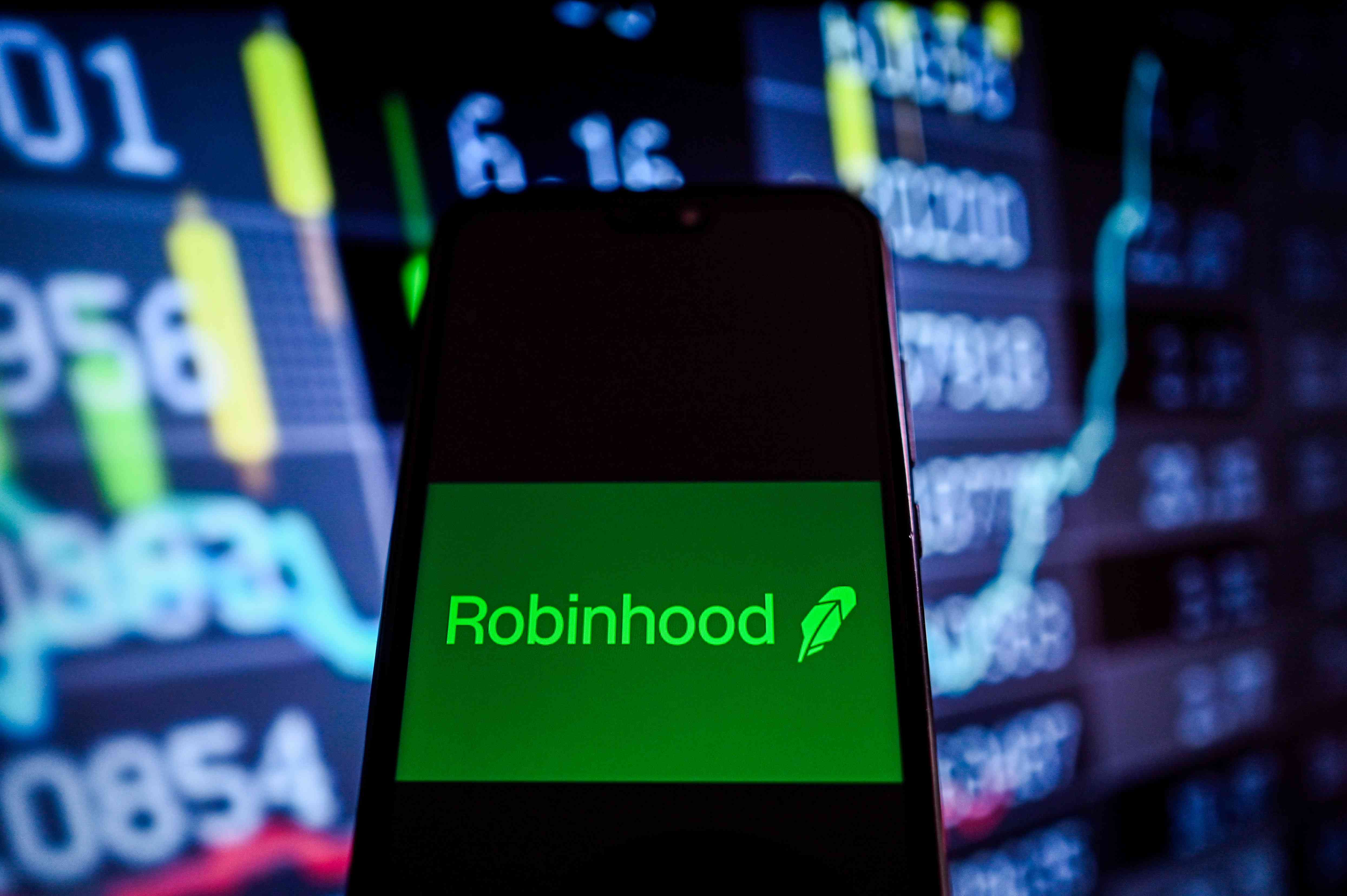 Tech Stocks on the Move Today: Reddit, Robinhood, and More