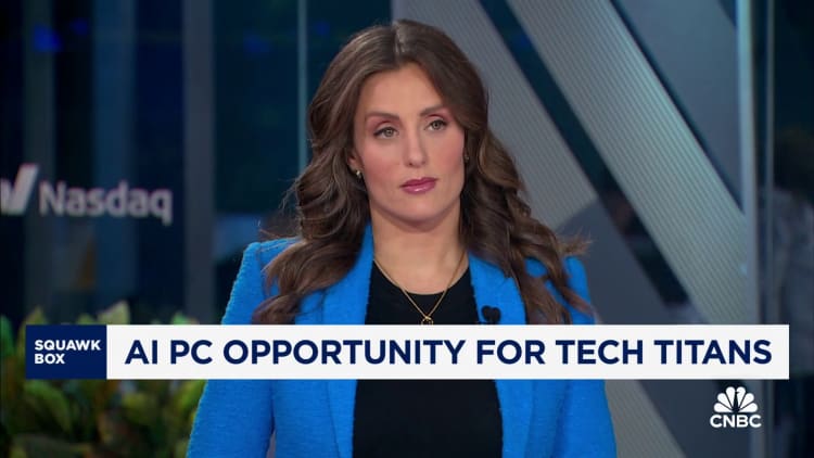 Microsoft announces new PCs with AI chips from Qualcomm