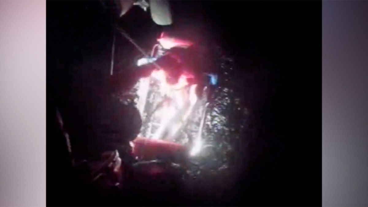 Florida Coast Guard rescues 8, including child, after boat capsizes off Florida