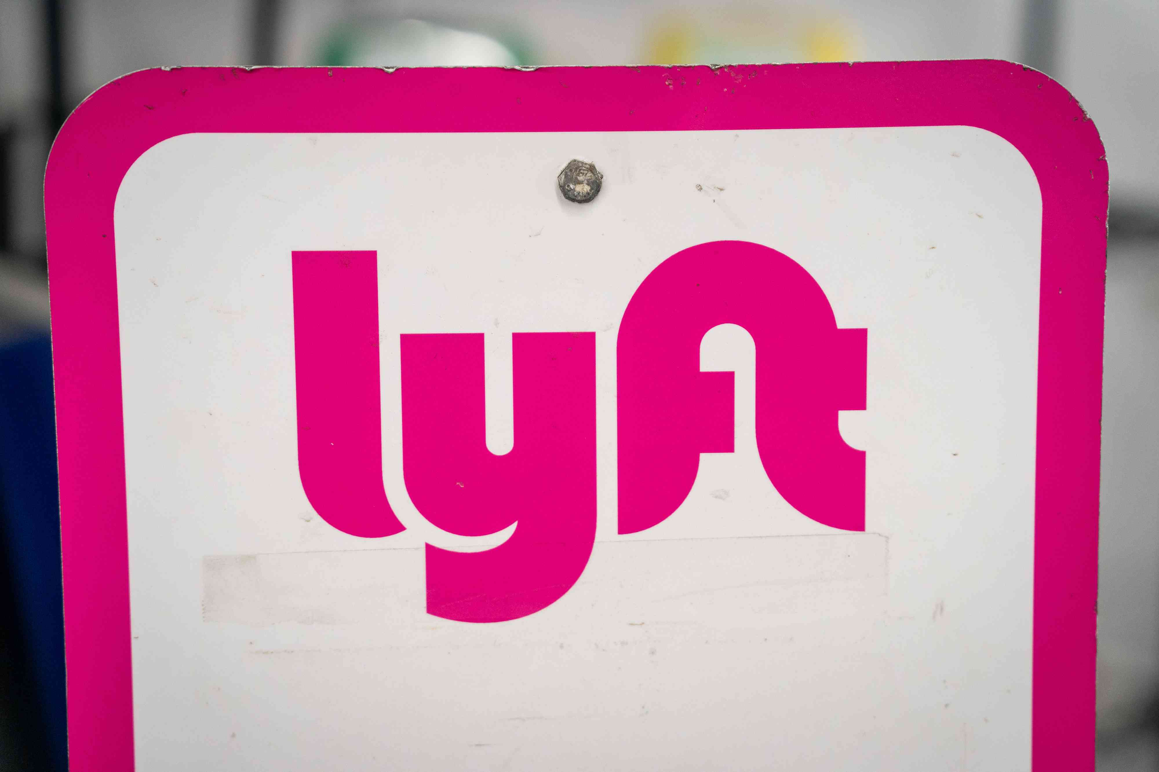 Lyft Sees Bookings, Ad Business Jumping Over the Next Few Years