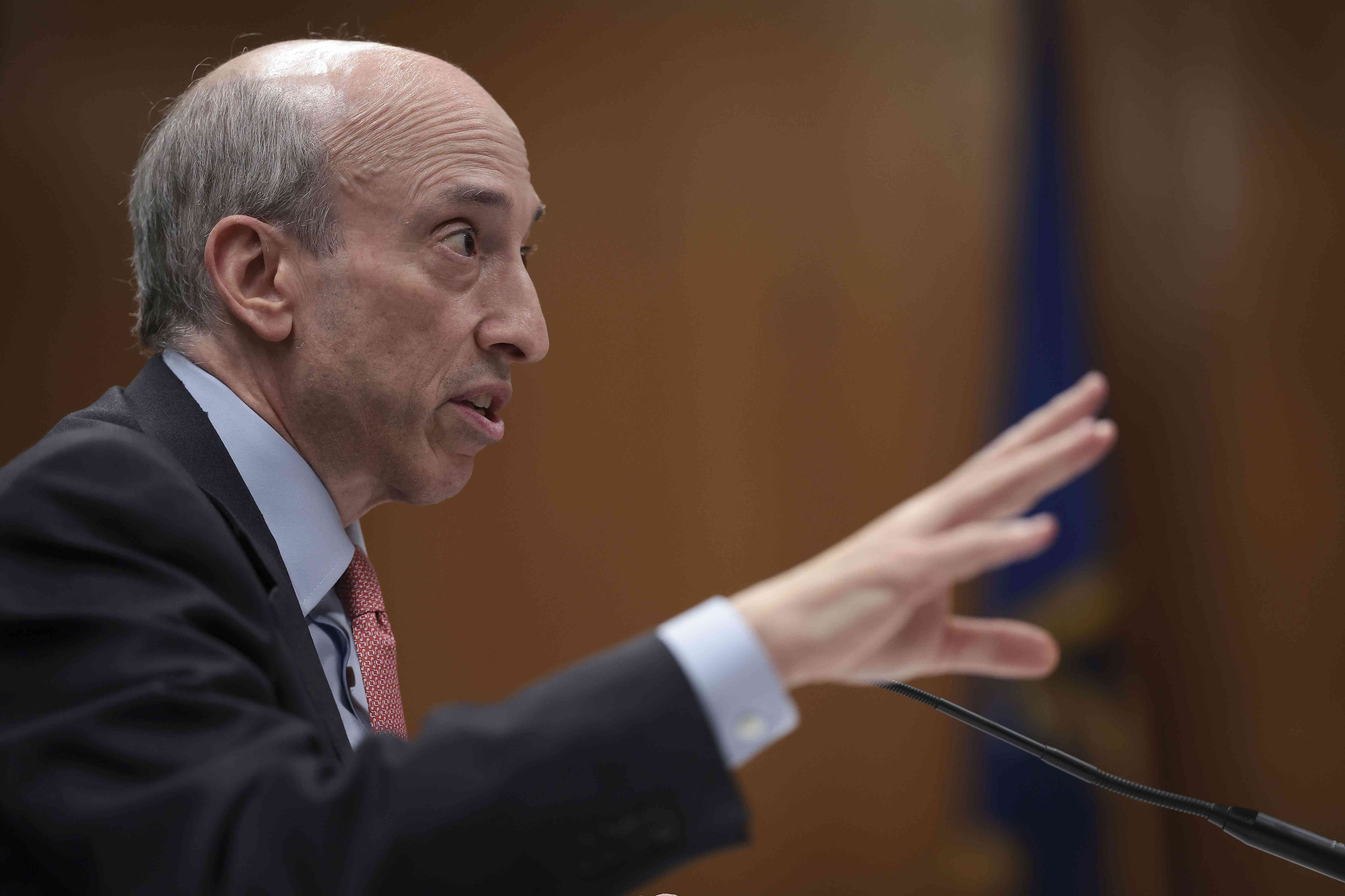 SEC Chair ‘Envisions’ Some Ether Spot ETF Approvals Over the Summer