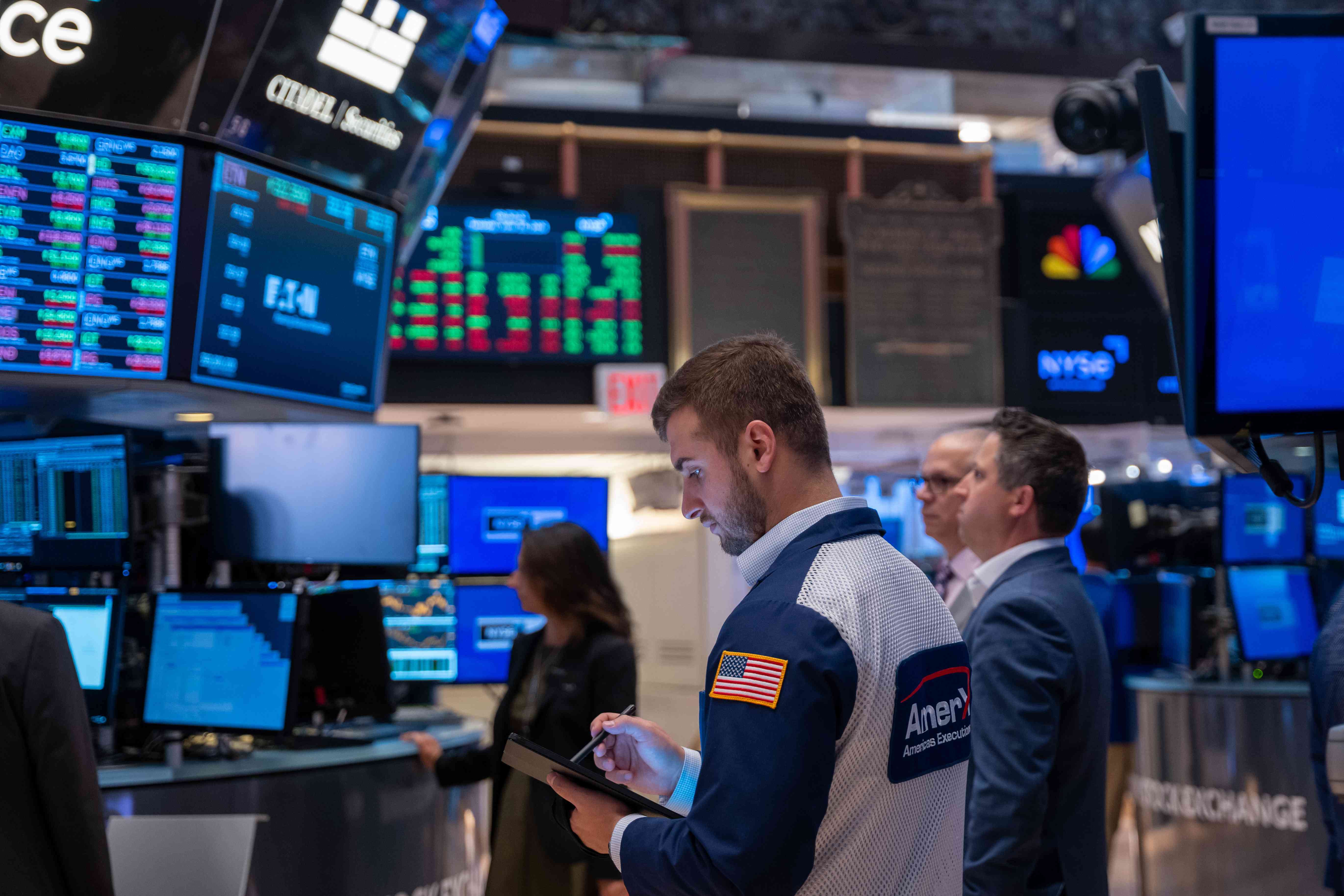 Narrowing Market Breadth Raises Risk of S&P 500 Pullback