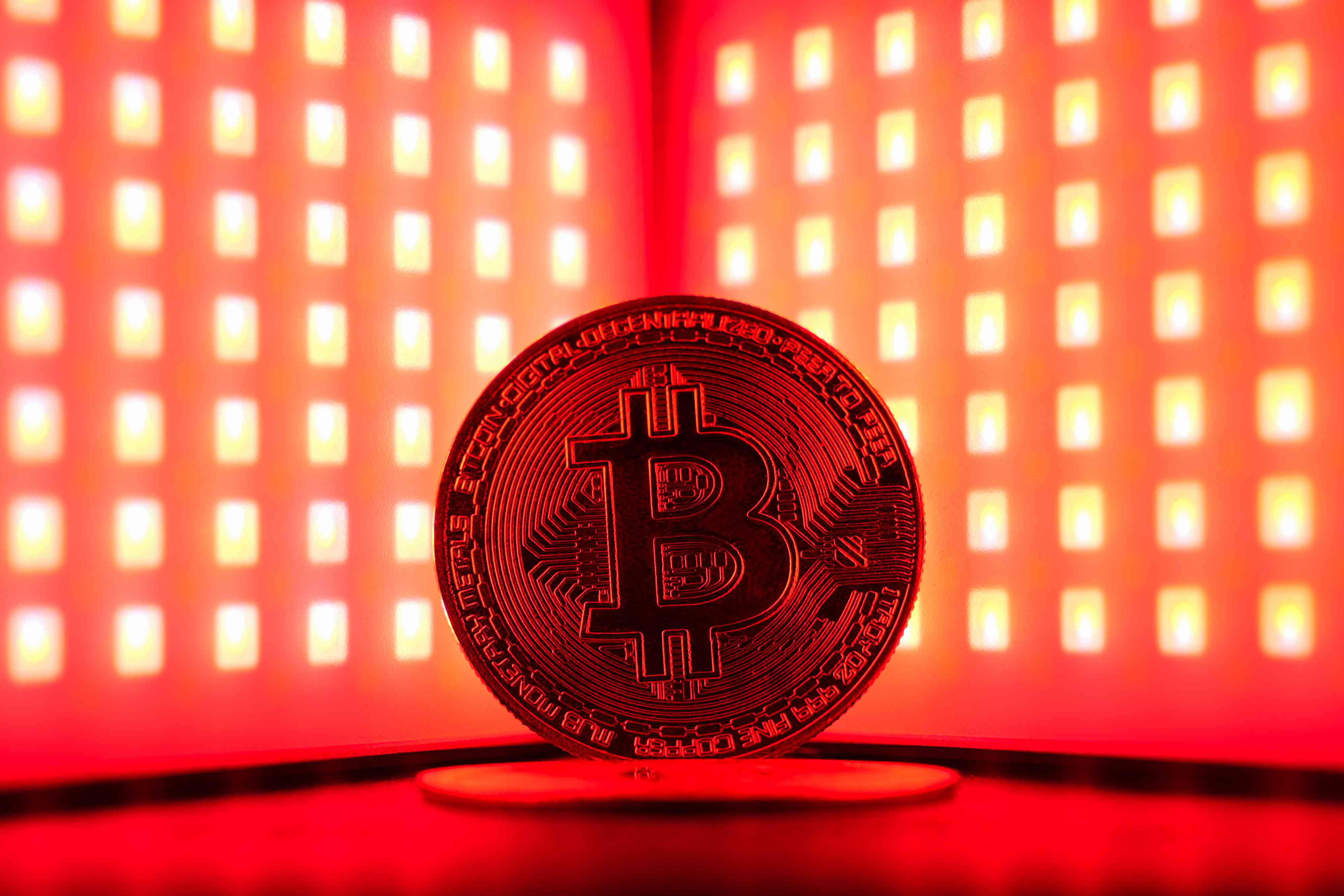 Bitcoin Briefly Slips Below $60K, SEC Drops Ethereum Probe