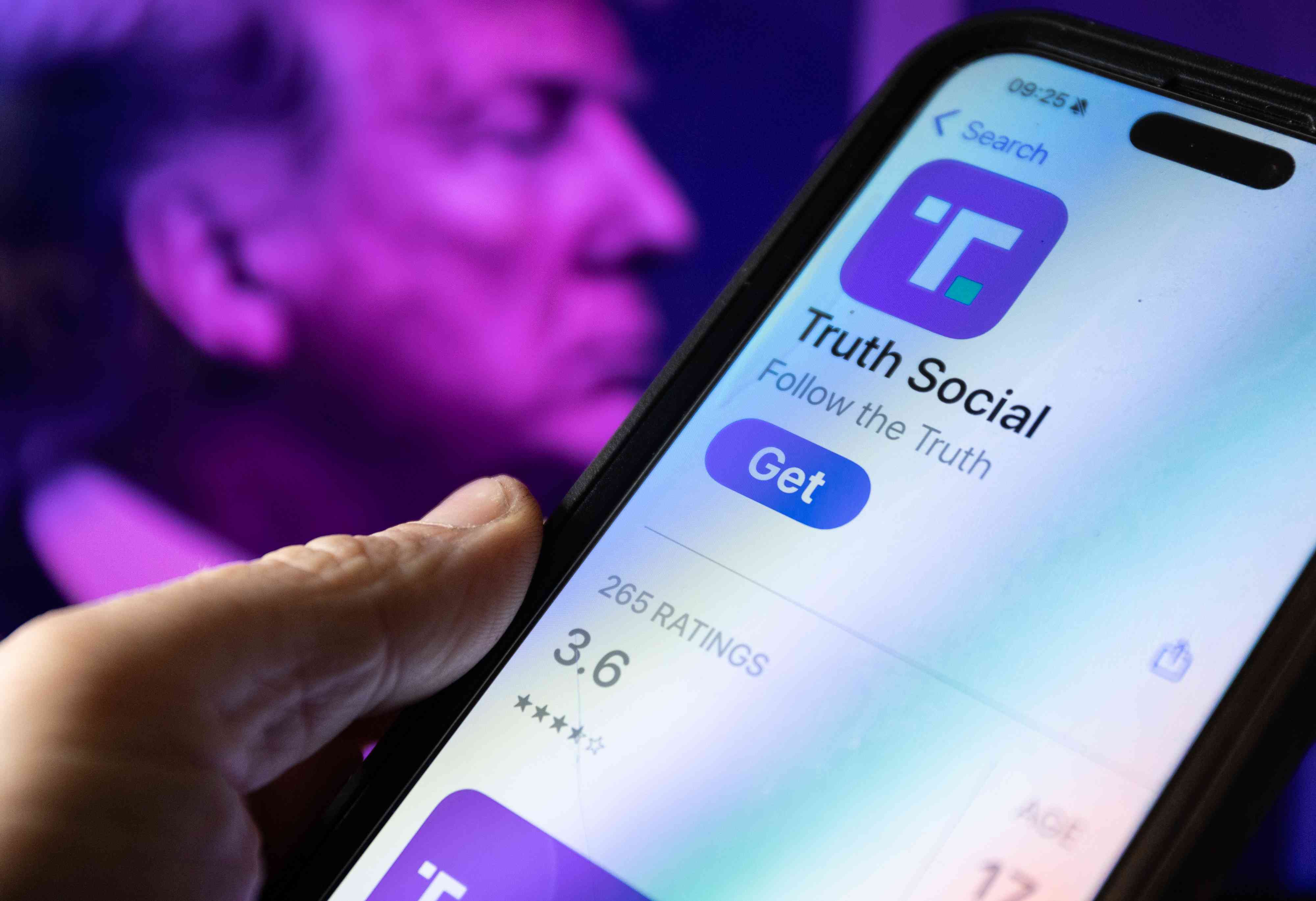 Trump Media Stock Slides After Reporting $327.6M Q1 Loss