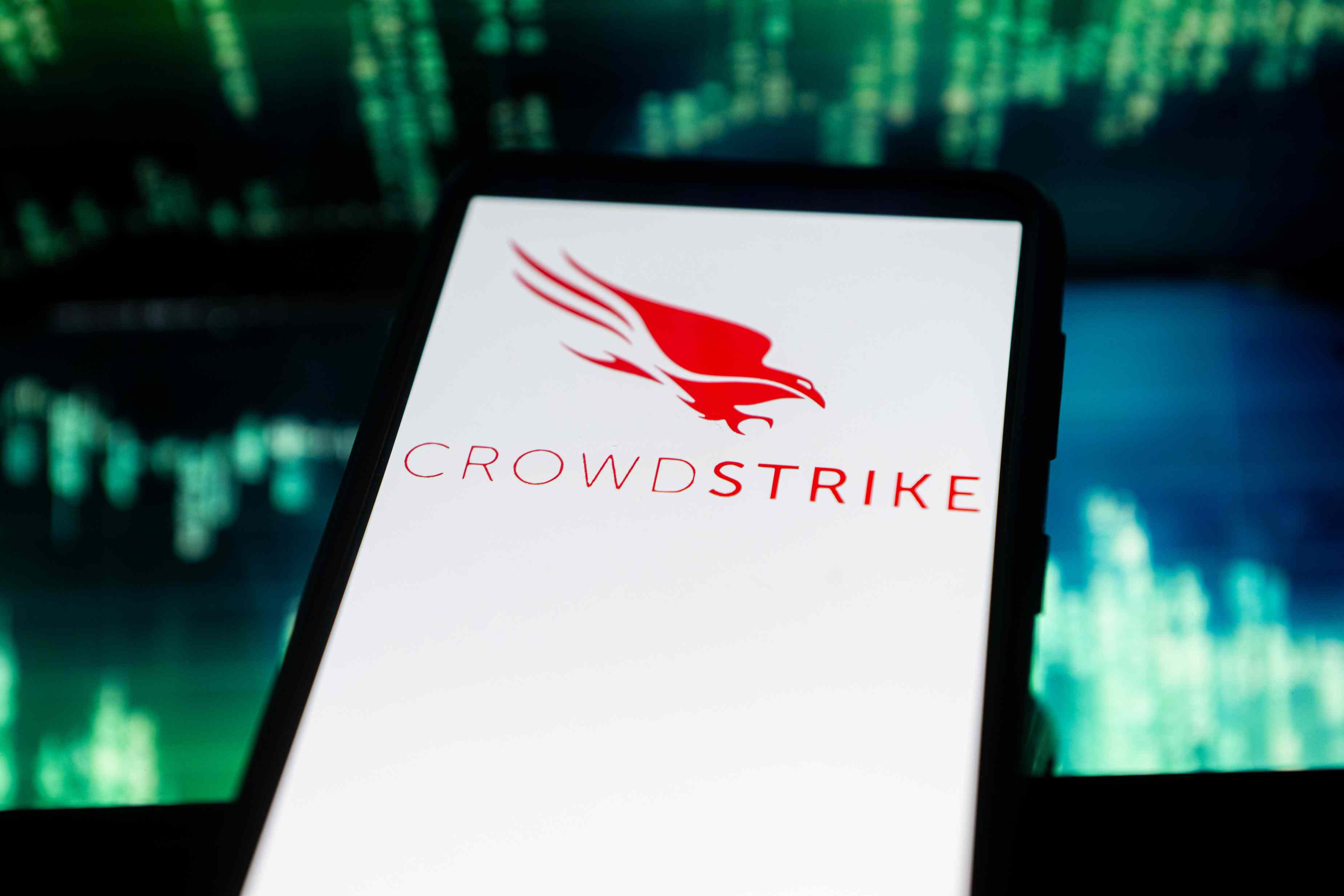 Piper Sandler Downgrades CrowdStrike on High Valuation, Few Near-Term Catalysts