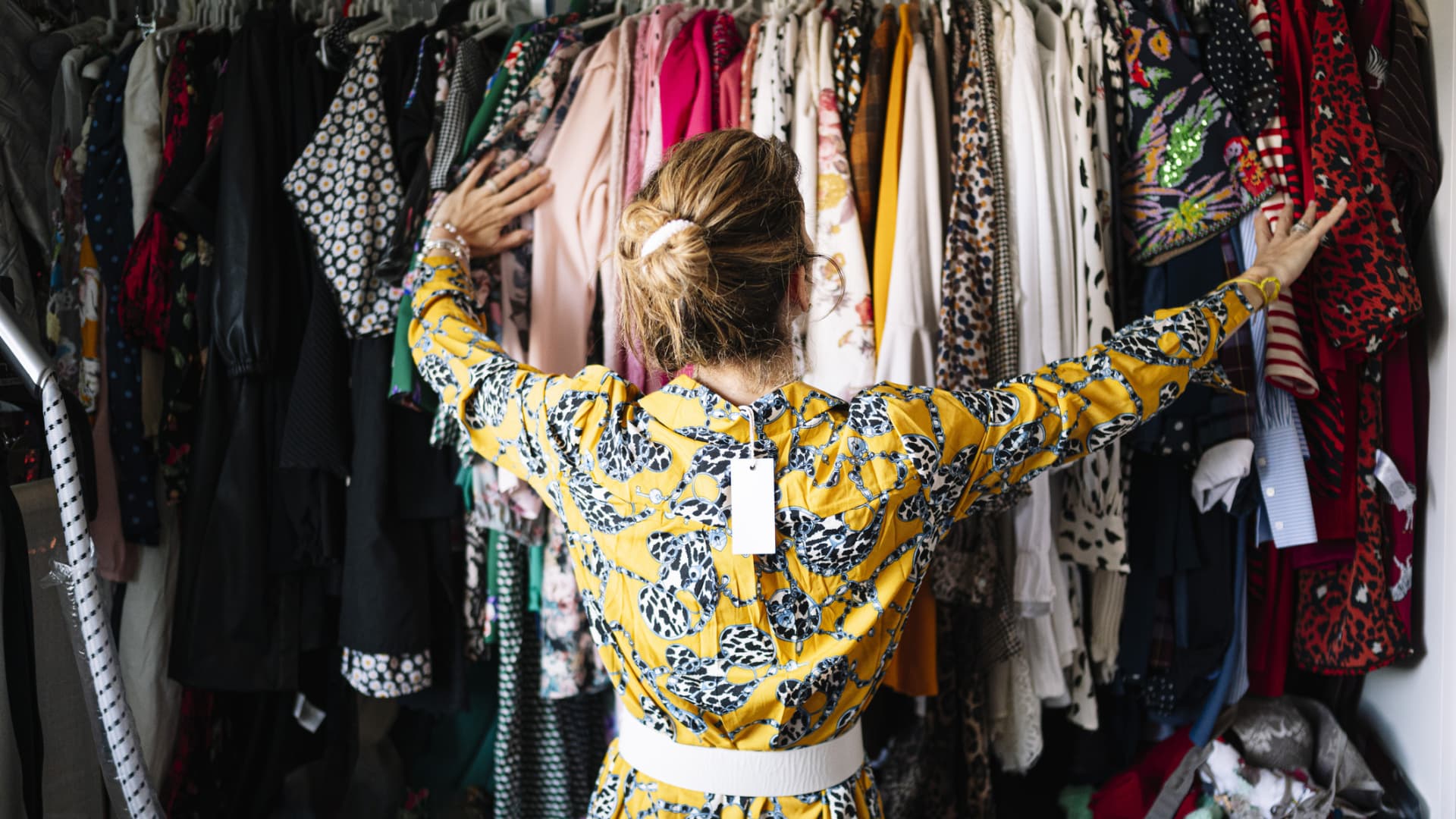 ‘Wardrobing’ retail fraud soars in the summer