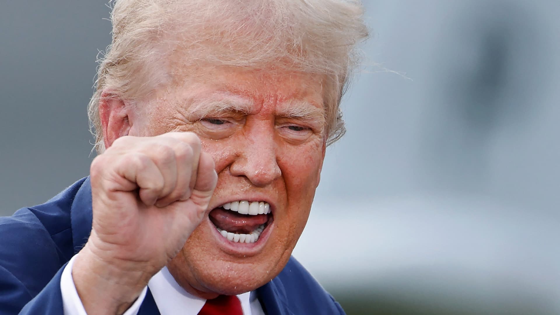 Trump Arizona Harris border, Democrats tough on immigration