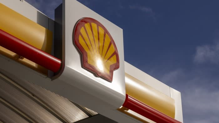 Shell to cut 20% of workers in oil and gas exploration units
