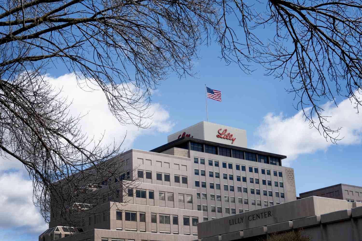 Eli Lilly Invests $1.8B To Expand Drug Output in Ireland