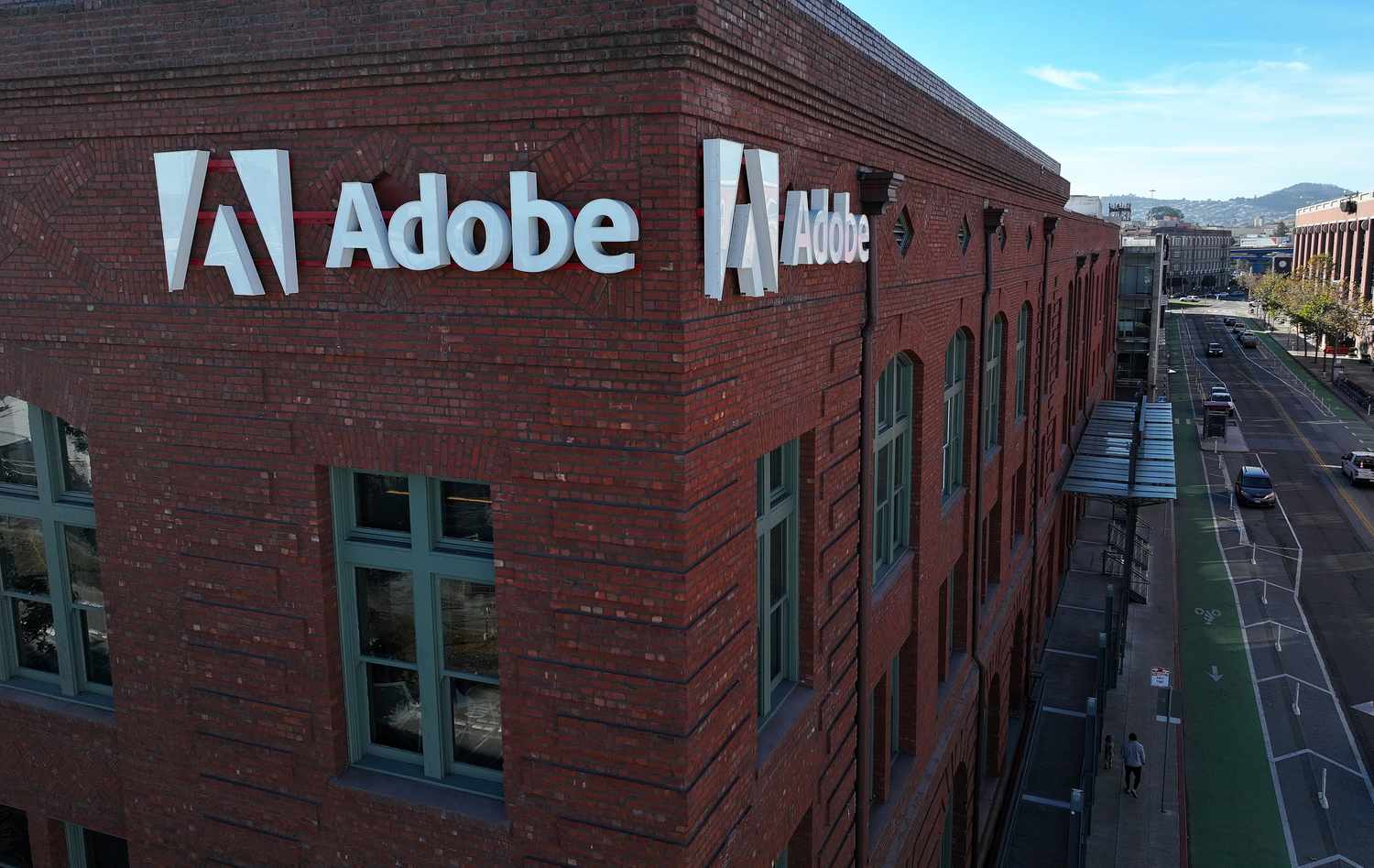 Adobe Stock Dives on Disappointing Outlook
