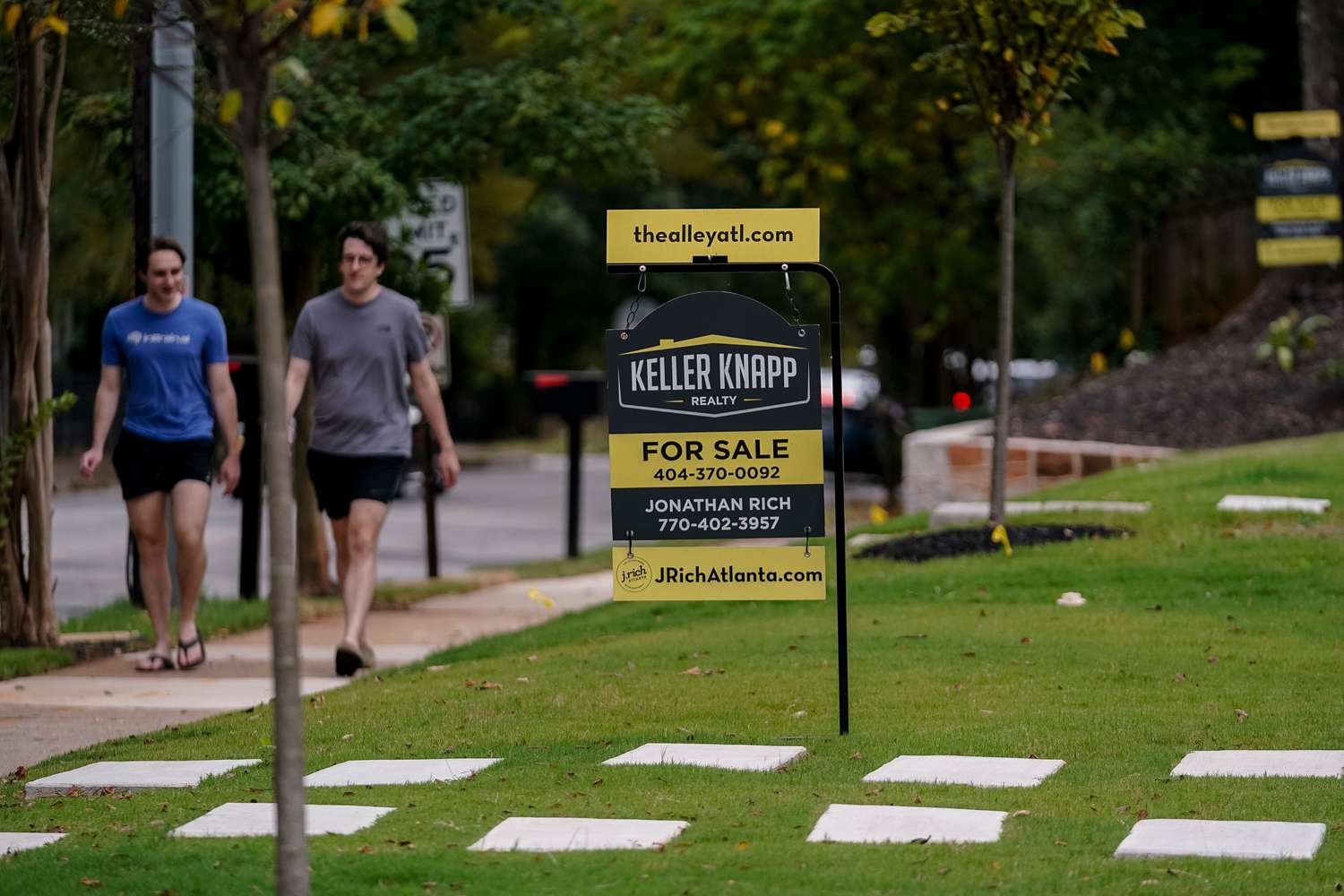Pending Home Sales Barely Rose From Record Low In August