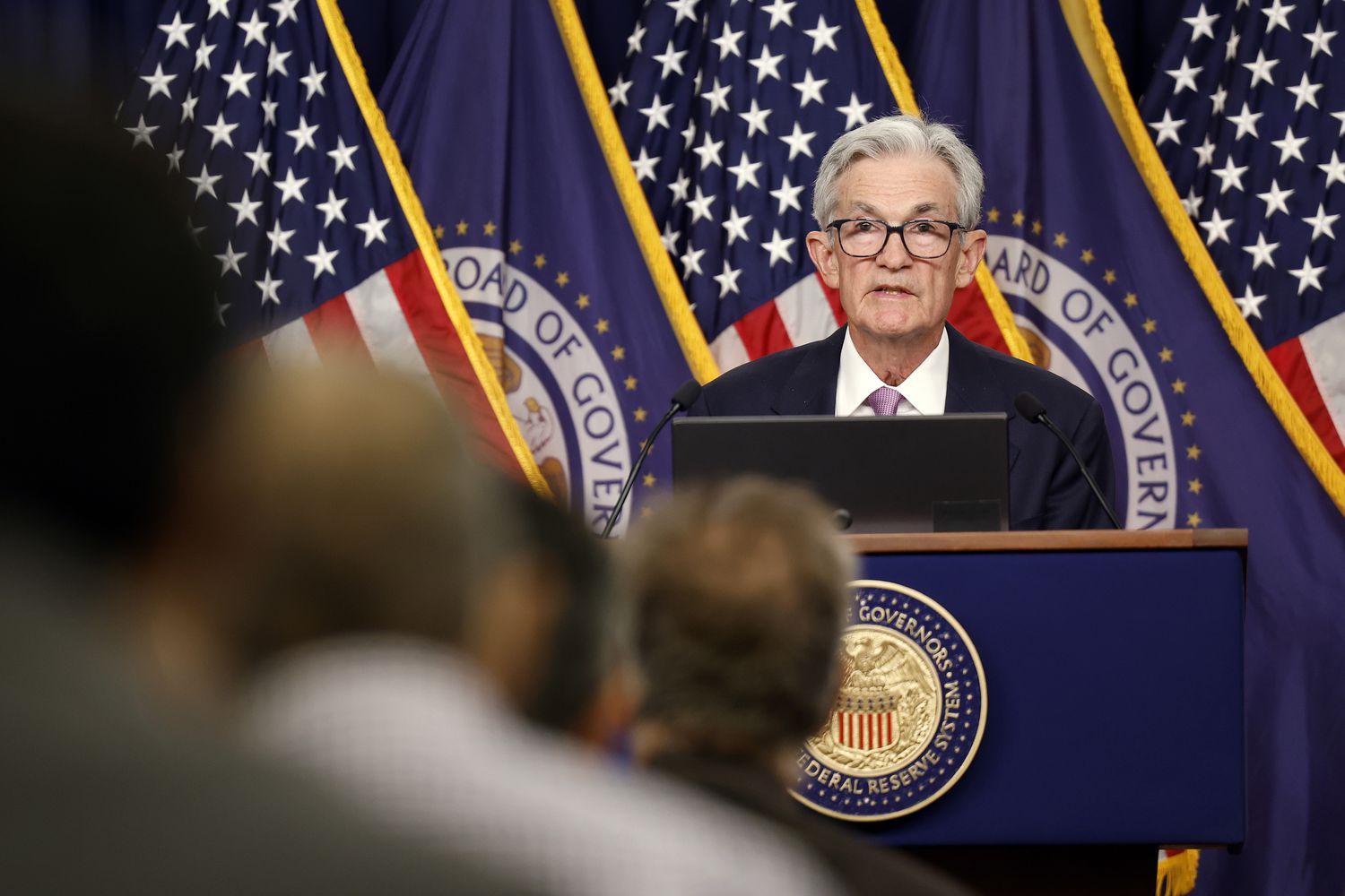 How Low Will Interest Rates Go? Powell Speech Monday Could Give Clues