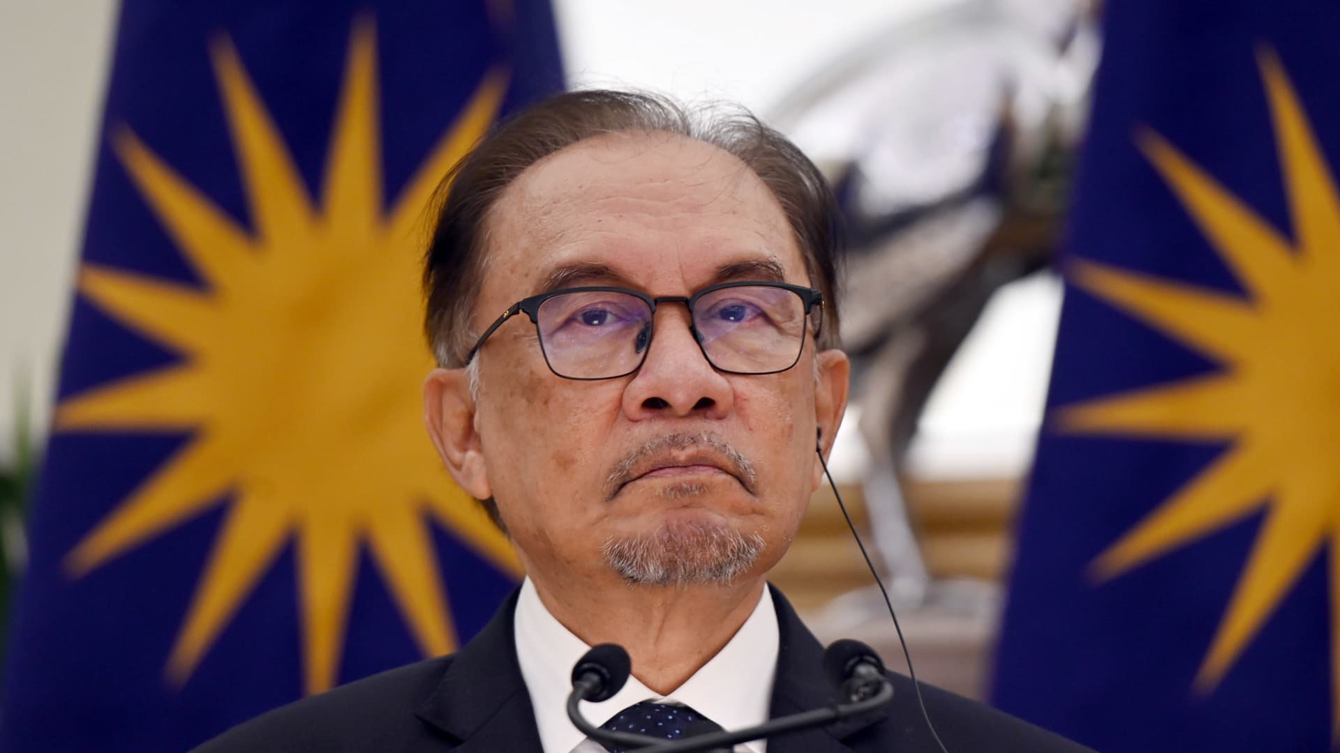 Malaysia PM vows crusade against corruption