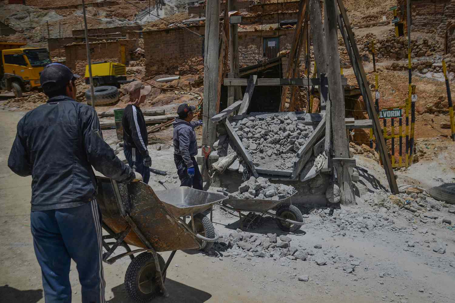 Mining Stocks Sink on Disappointment with Latest China Stimulus
