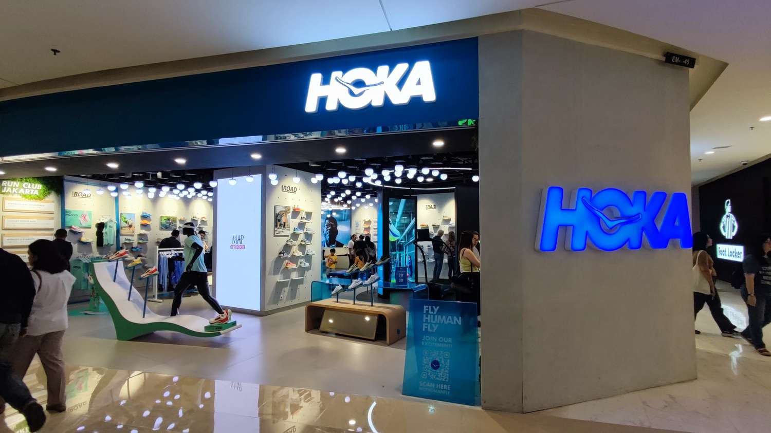 Hoka Shoes Sales Surge, Driving Deckers Outdoor’s Earnings and Stock Higher