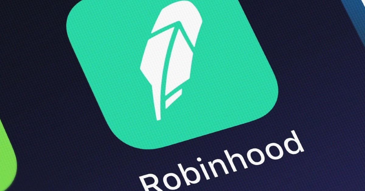 Robinhood (HOOD) Shares Slump 10% After Third-Quarter Earnings Miss: Analysts