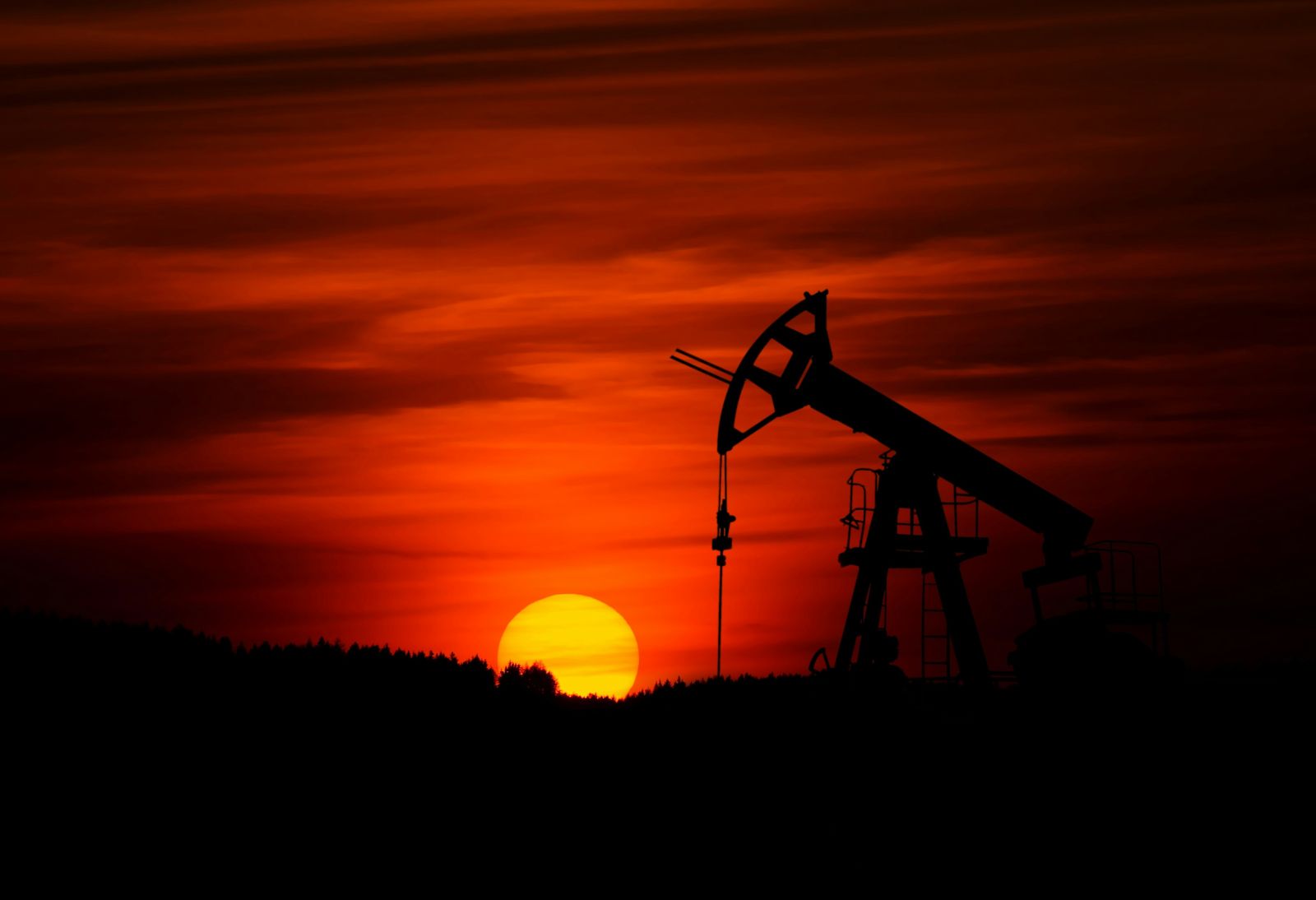 Crude Rallies on Report Iran to Attack Israel Through Iraqi Proxies