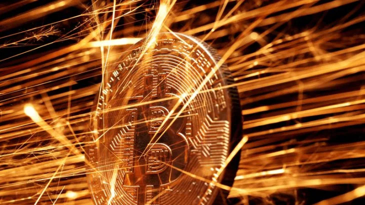 Morning Bid: Making bitcoin great - and above $105,000