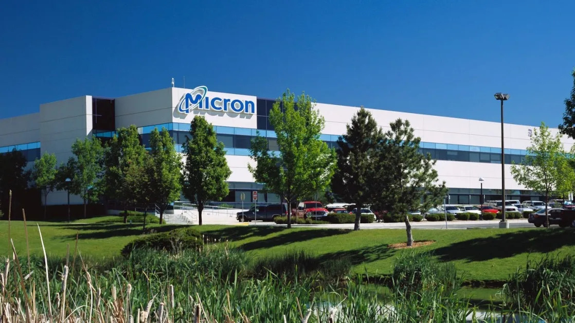Micron stock drops 17% on warning of weaker demand for consumer chips