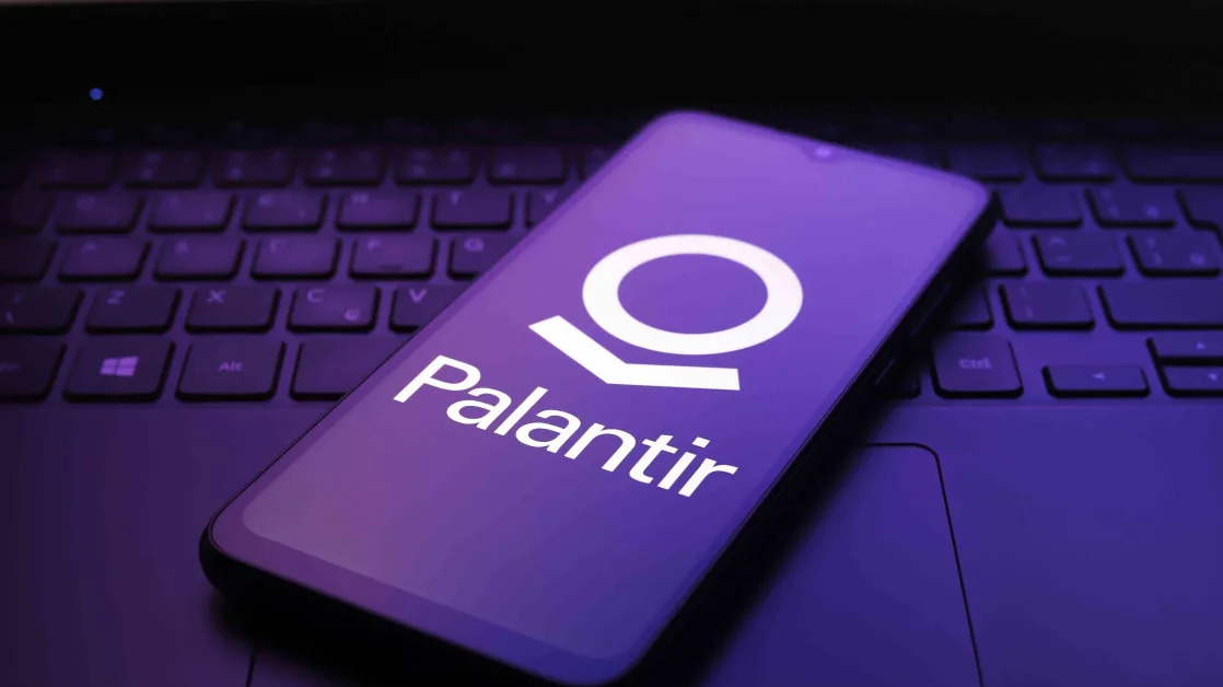Palantir, MicroStrategy, Axon Stocks Fall on Their First Day in Nasdaq 100