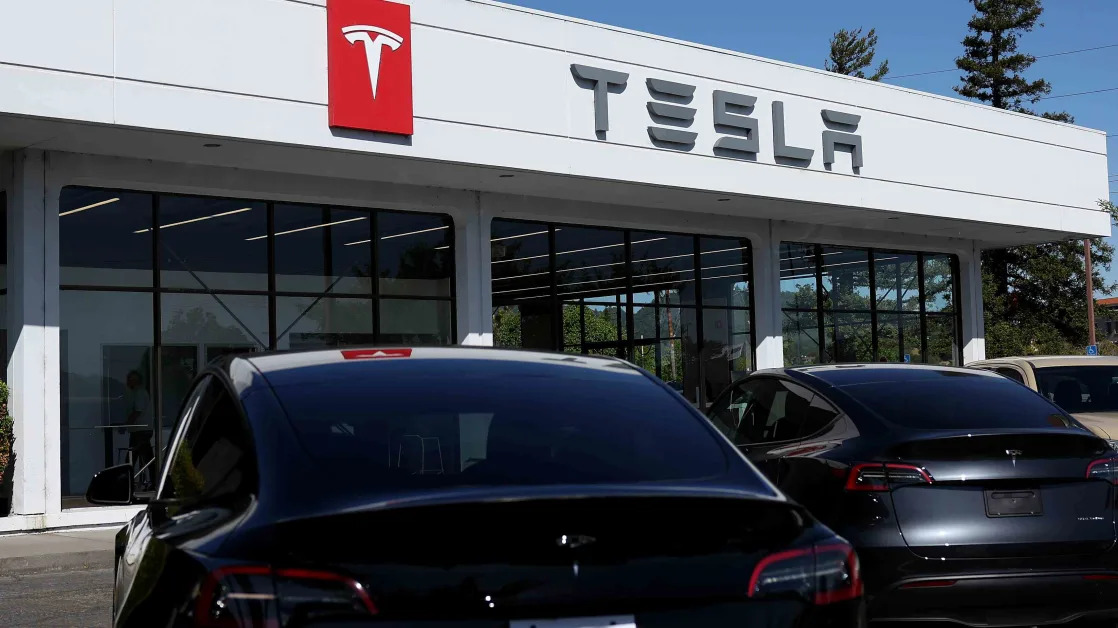 Tesla Stock Leads Magnificent Seven Shares Higher