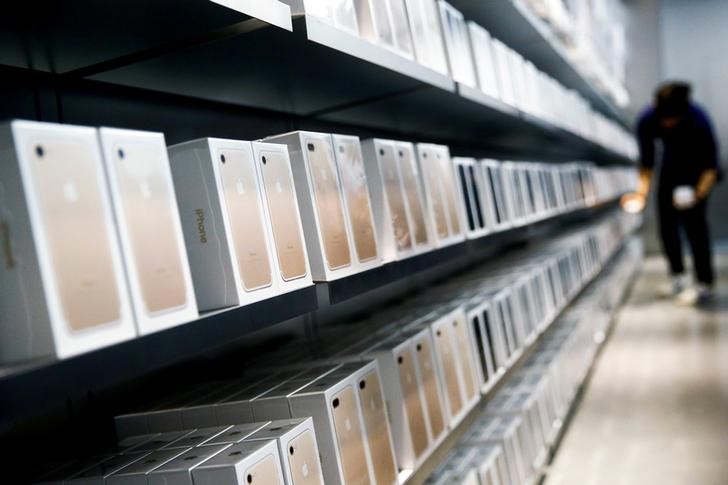 Apple stock: BoFA expects weaker guide for March quarter on lower iPhones, cuts PT