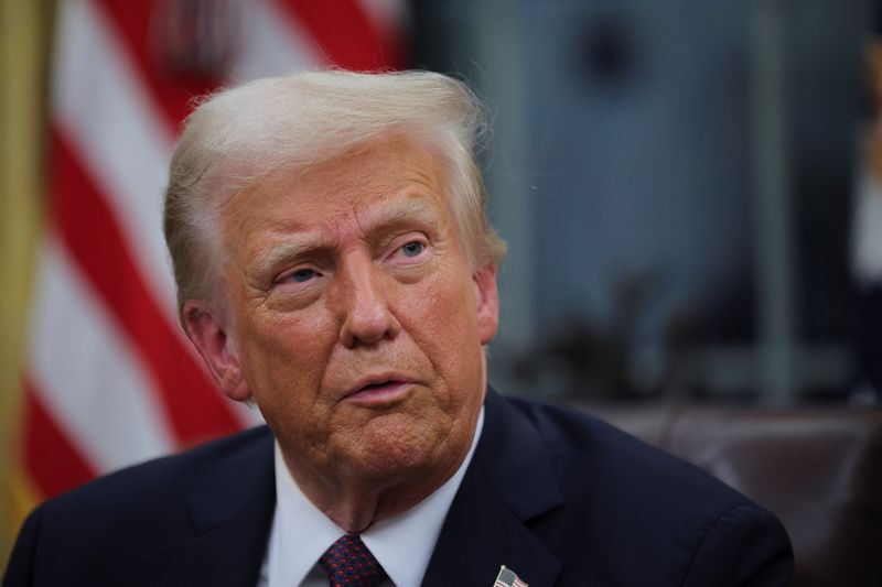 Trump sees DeepSeek as a ‘positive,’ a wake-up call for silicon valley