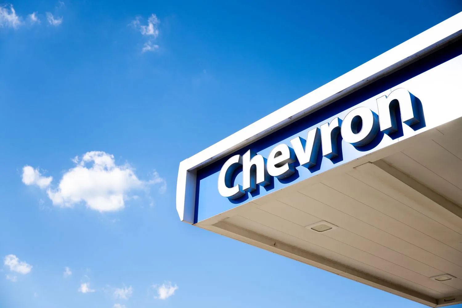 The Stock of Chevron Drops for the First Time in Four Years as the Company Records a Refining Loss