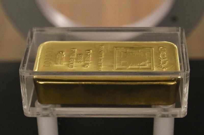 Citi, UBS raise gold price forecasts amid trade tensions