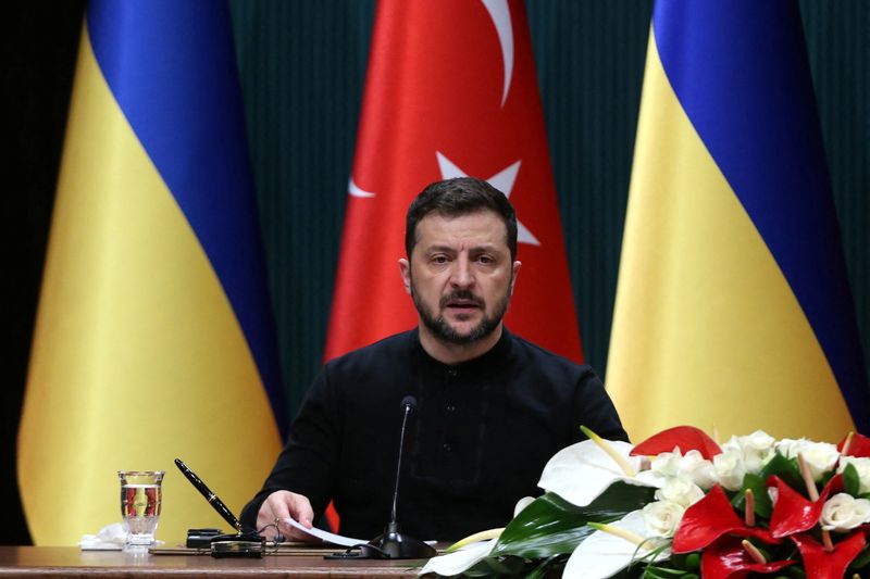 Zelenskiy says US minerals proposal needs work, Turkish media report