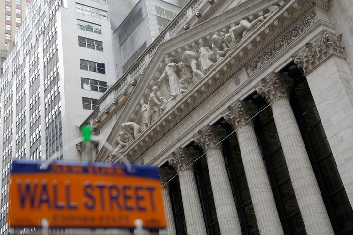 U.S. stocks lower at close of trade; Dow Jones Industrial Average down 1.69%