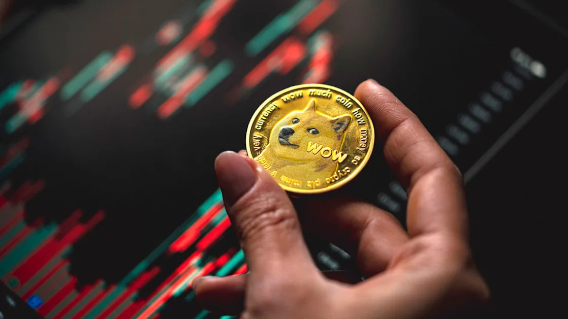 Dogecoin tanks as global crypto market drops to $2.7 trillion