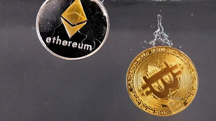 Factbox-The five cryptocurrencies Trump wants the US to hold in reserve