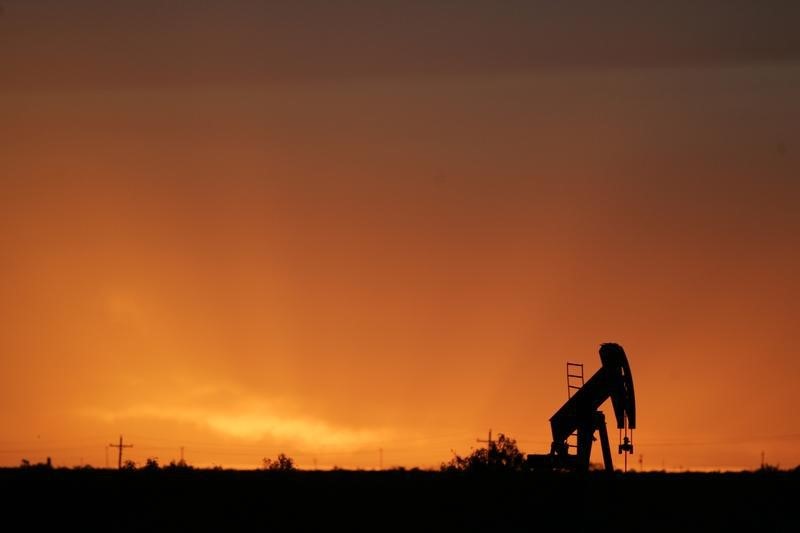 Oil prices rise on upbeat Chinese data; Russia-Ukraine, tariff risks in focus