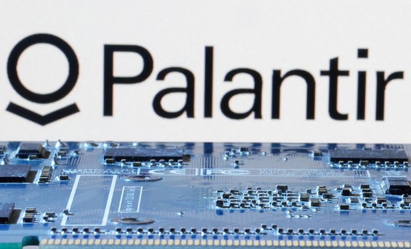 Palantir delivers mobile battle stations to US Army under $178 million contract - Bloomberg