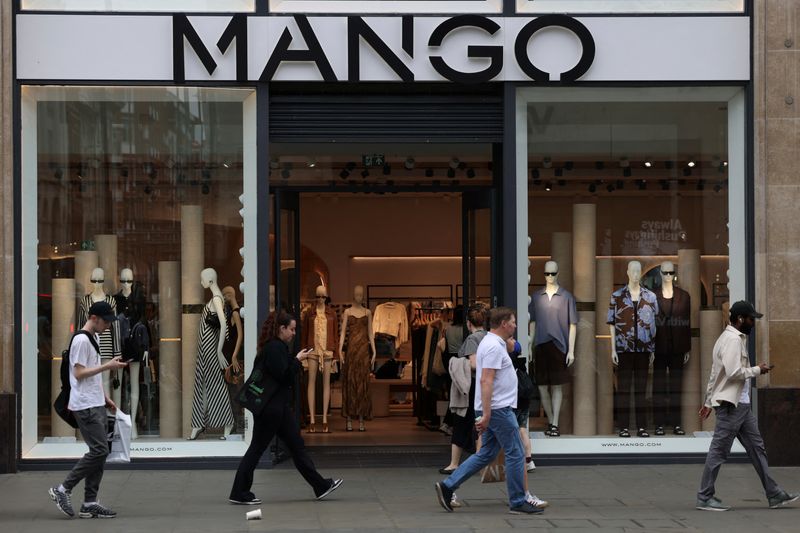 Spanish fashion co Mango's sales rise 8% in 2024