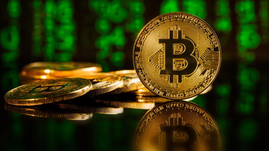 Bitwise predicted Bitcoin will hit $200k in 2025 but BTC is trading at $80K so far