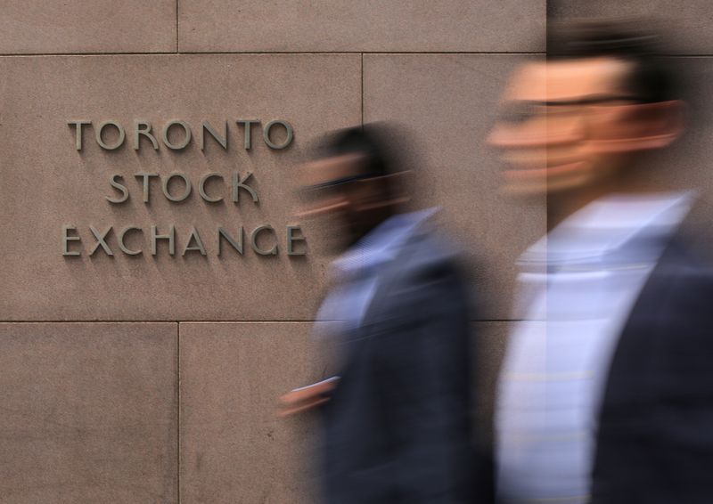 TSX closes higher as investors eye potentially softer U.S. tariff stance