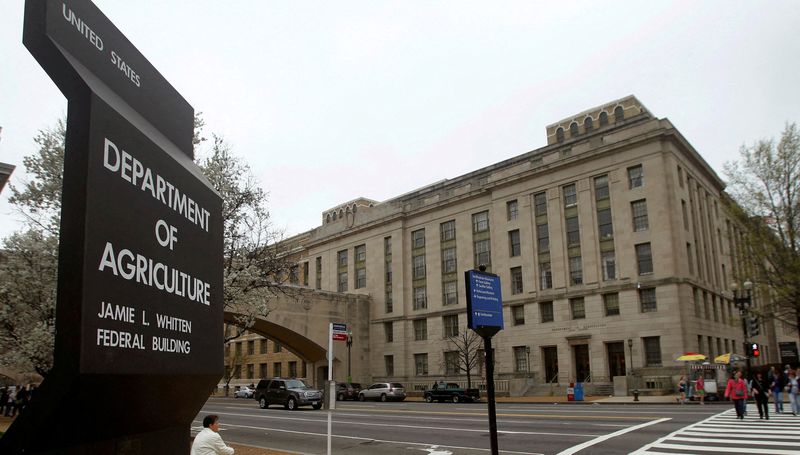 USDA, Energy Dept offer incentives for staff to quit, emails say