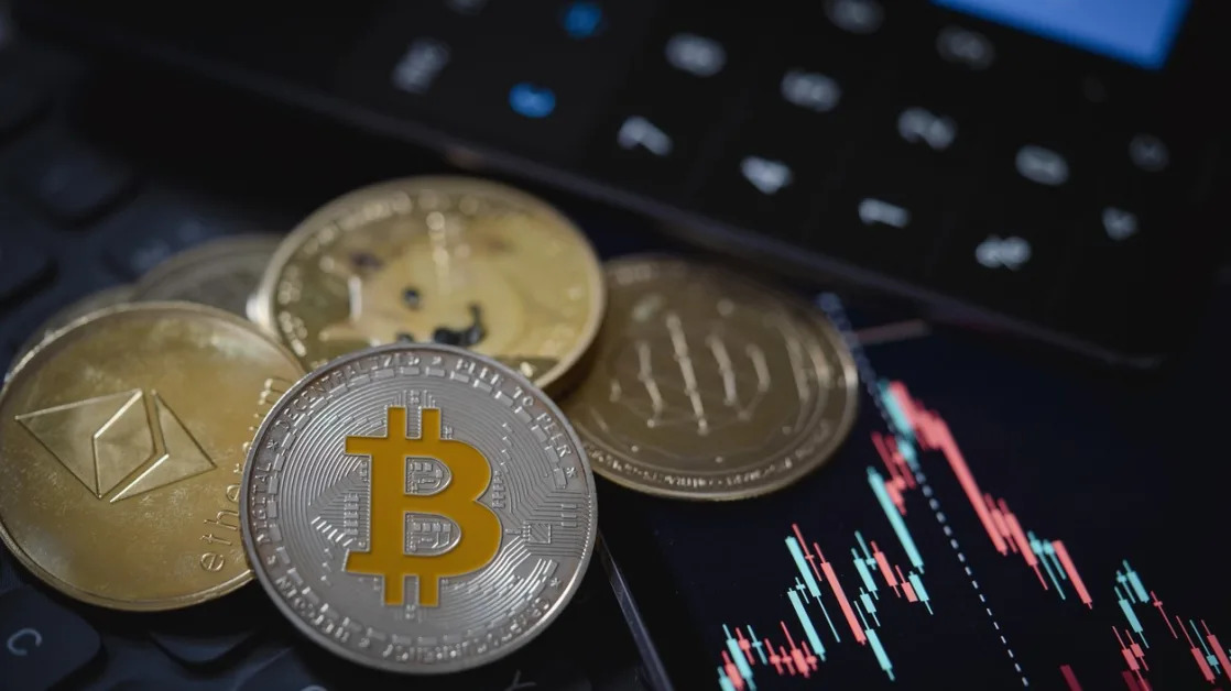 Fidelity Now Lets Customers Invest in Crypto in Their IRAs