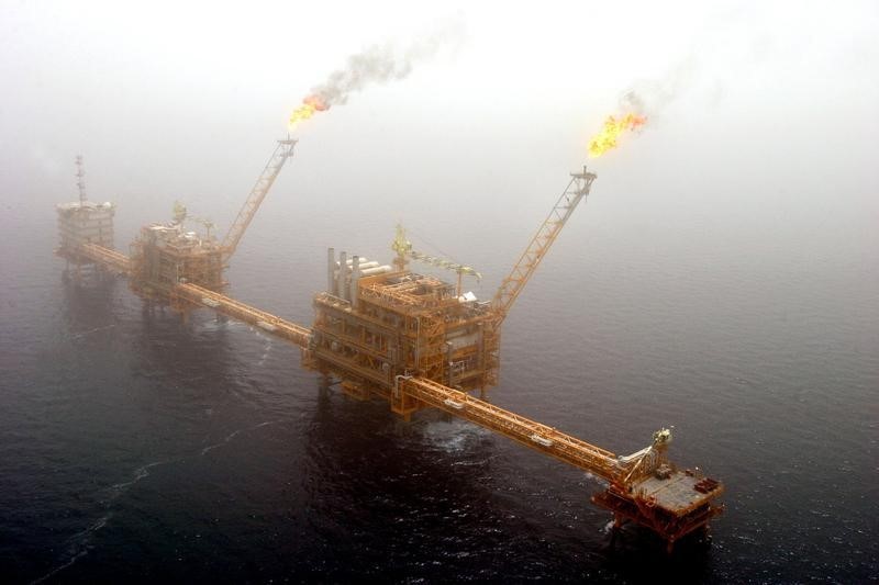 FOMC minutes, oil inventories take center stage on Wednesday