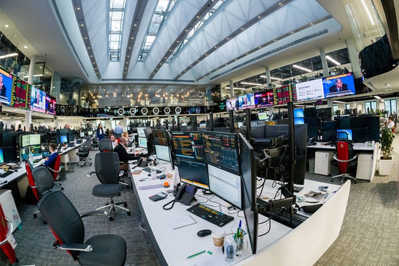 Russia stocks lower at close of trade; MOEX Russia Index down 3.69%