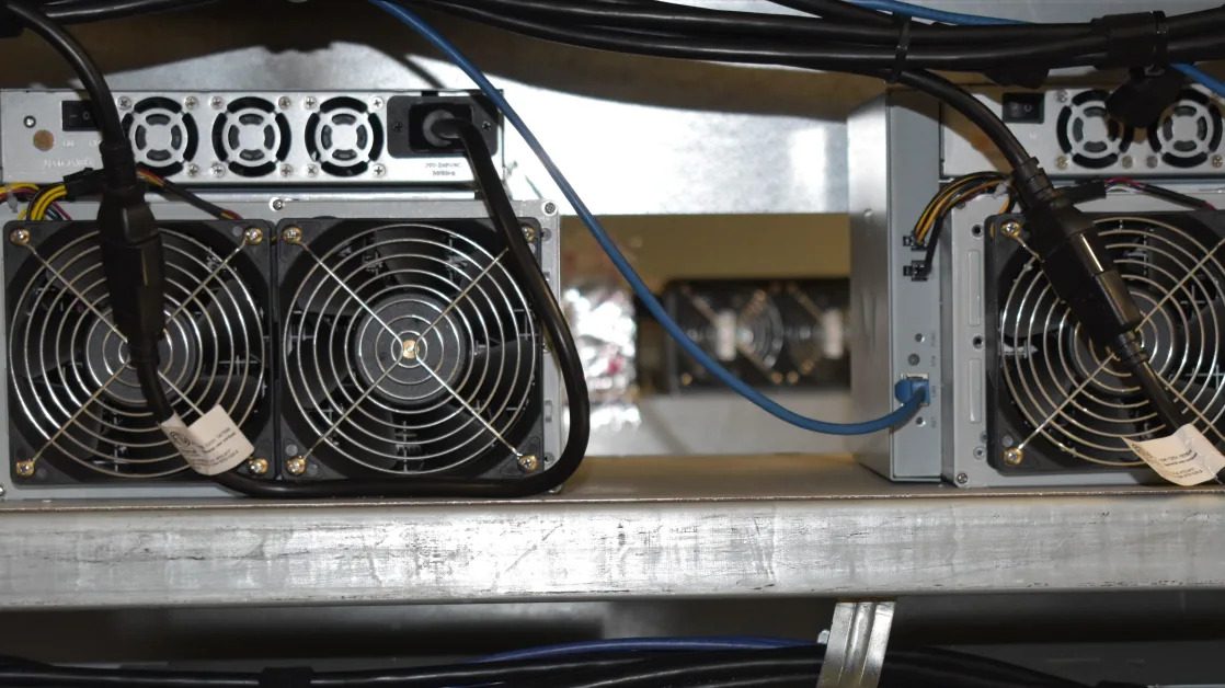 CleanSpark Ditches Bitcoin 'HODL' Strategy to Stop Dilution Via Equity Raise