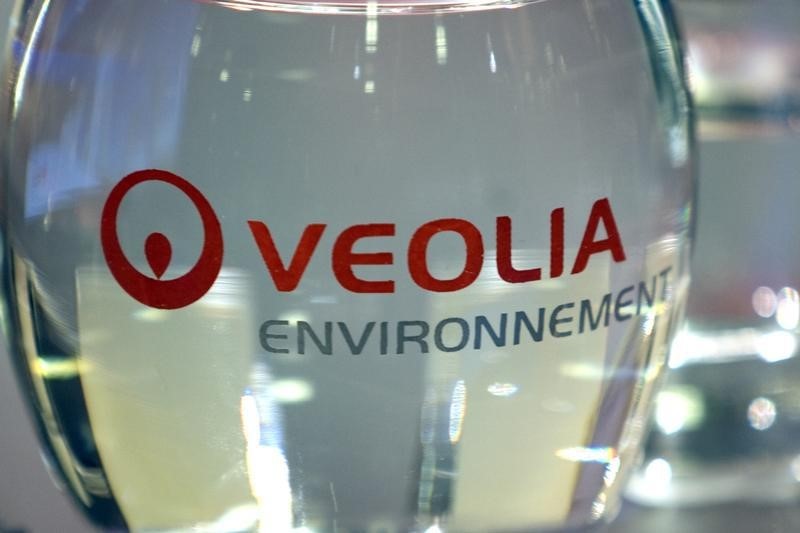 Veolia shares slide as Jefferies downgrades stock, cites strategy risks