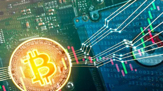 Bitcoin Beats S&P 500 Past Month: ETFs in Focus