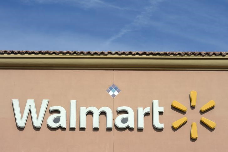 Trump to discuss tariff impact with major retailers - Bloomberg