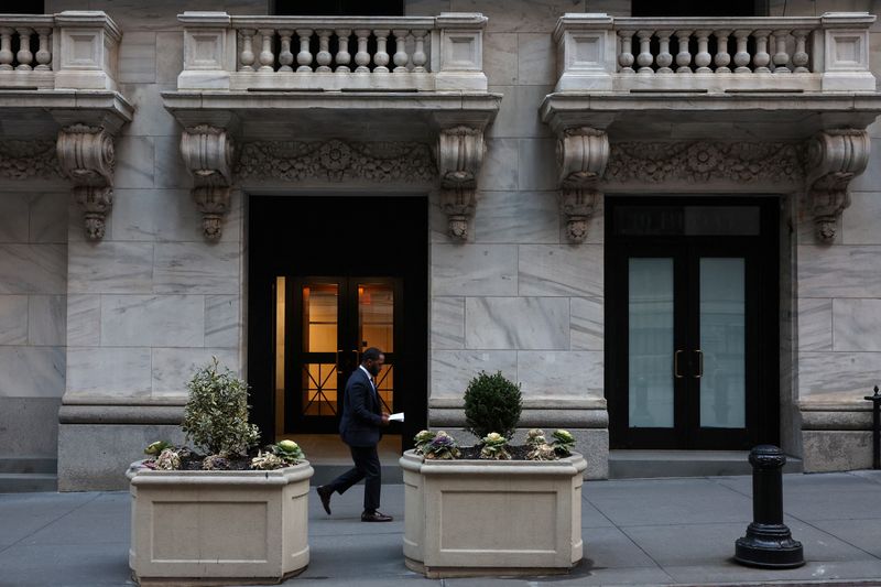 Chinese insurance broker Yuanbao targets $676 million valuation in US IPO amid trade tensions