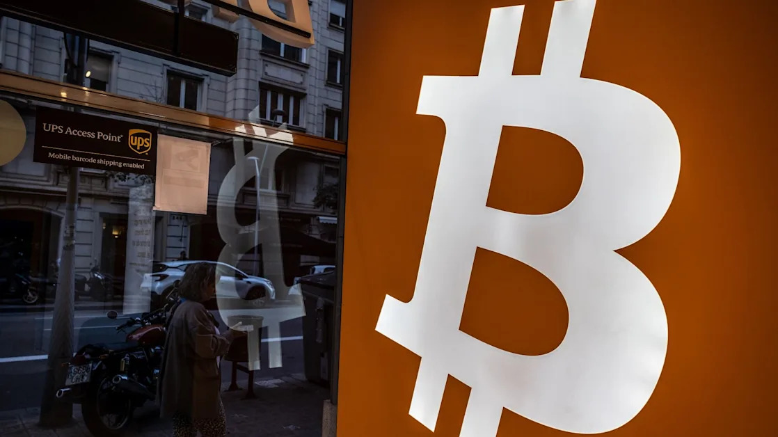 Bitcoin Approaches $100,000 After Breaking Through 10-Week High